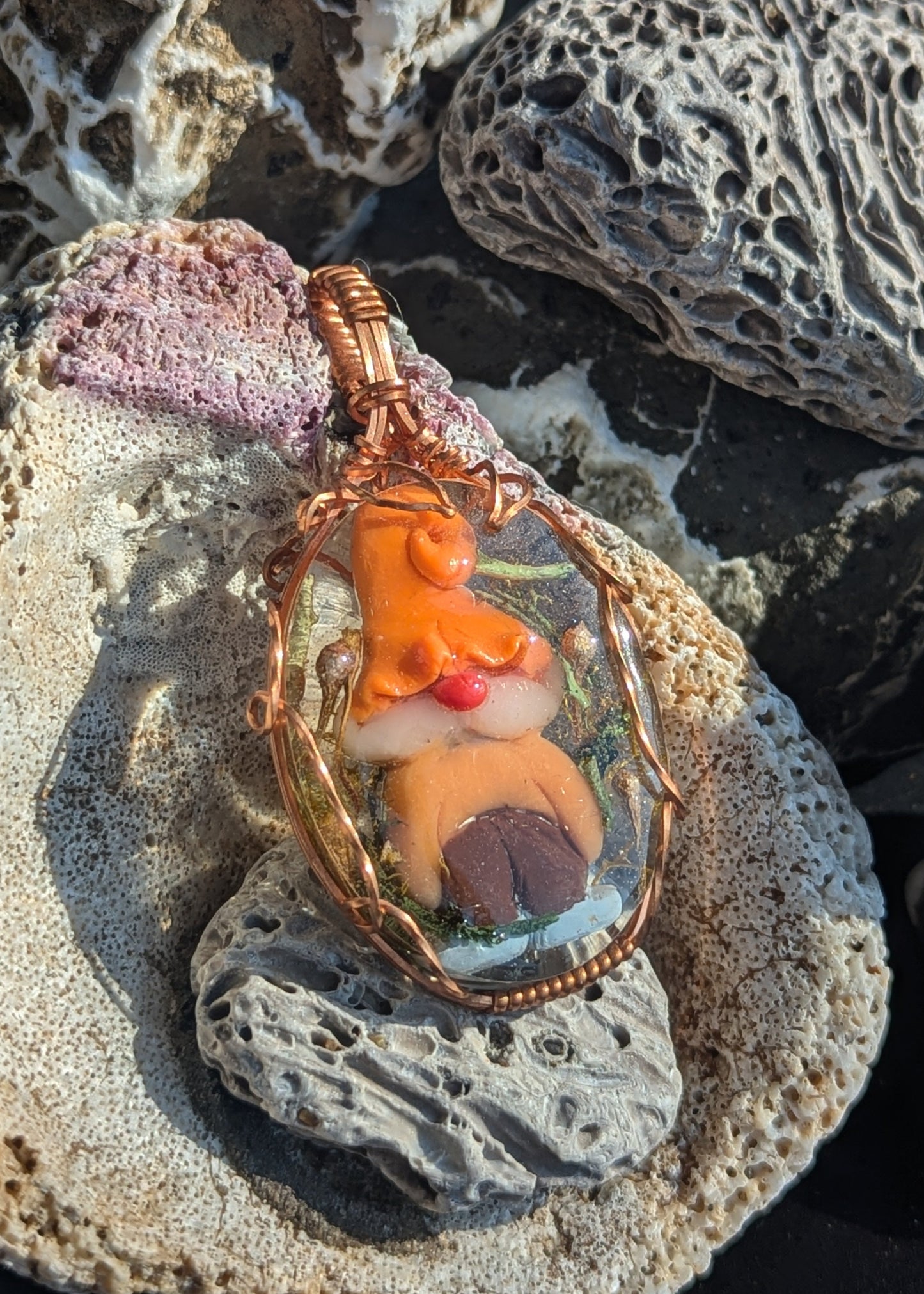 Resin sculpture cabochon pendants