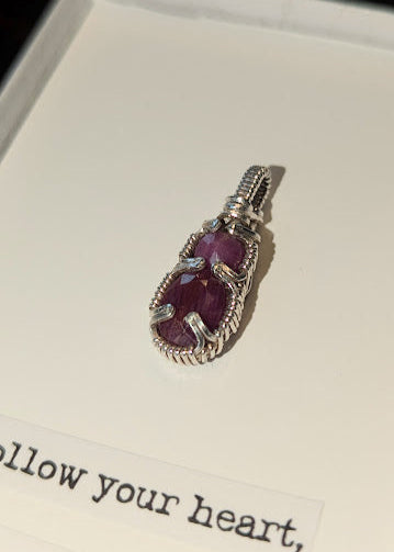 Ruby duo, mini pendant